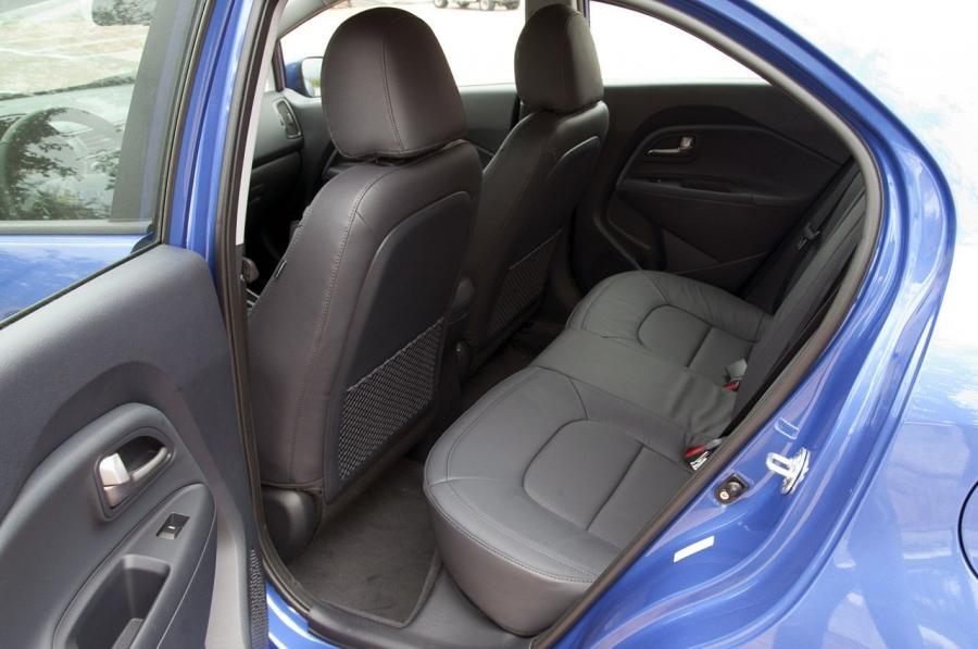  Kia Rio 5-Door 2012 года  (фото 11 из 39)